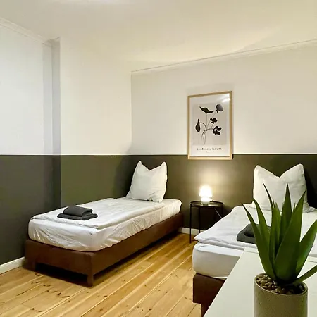 Aparthotel Dene Living 3*