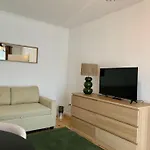Dene Living Апарт-отель Берлин